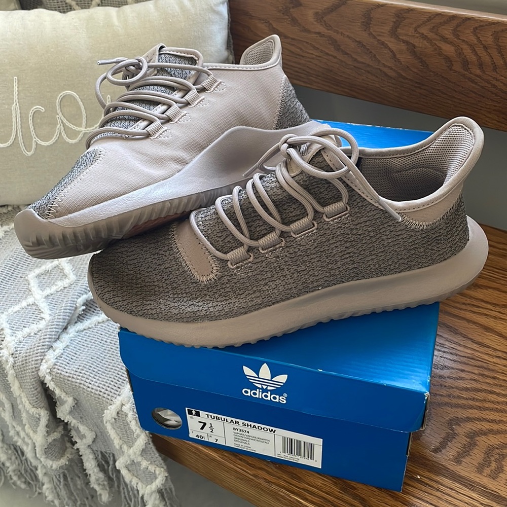 Tuber shadow adidas shoes
